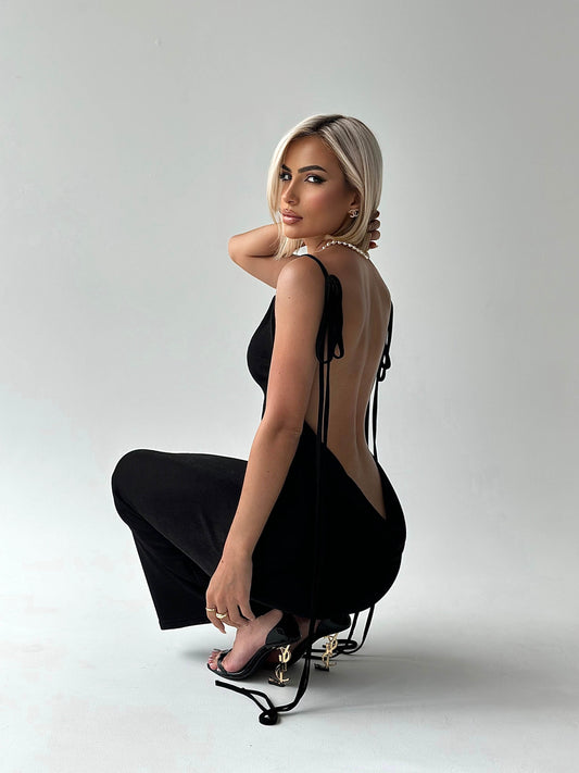 Moda & Olivia™ - Elegant Backless Maxi Dress