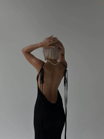 Moda & Olivia™ - Elegant Backless Maxi Dress