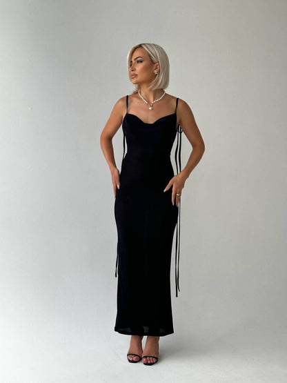 Moda & Olivia™ - Elegant Backless Maxi Dress